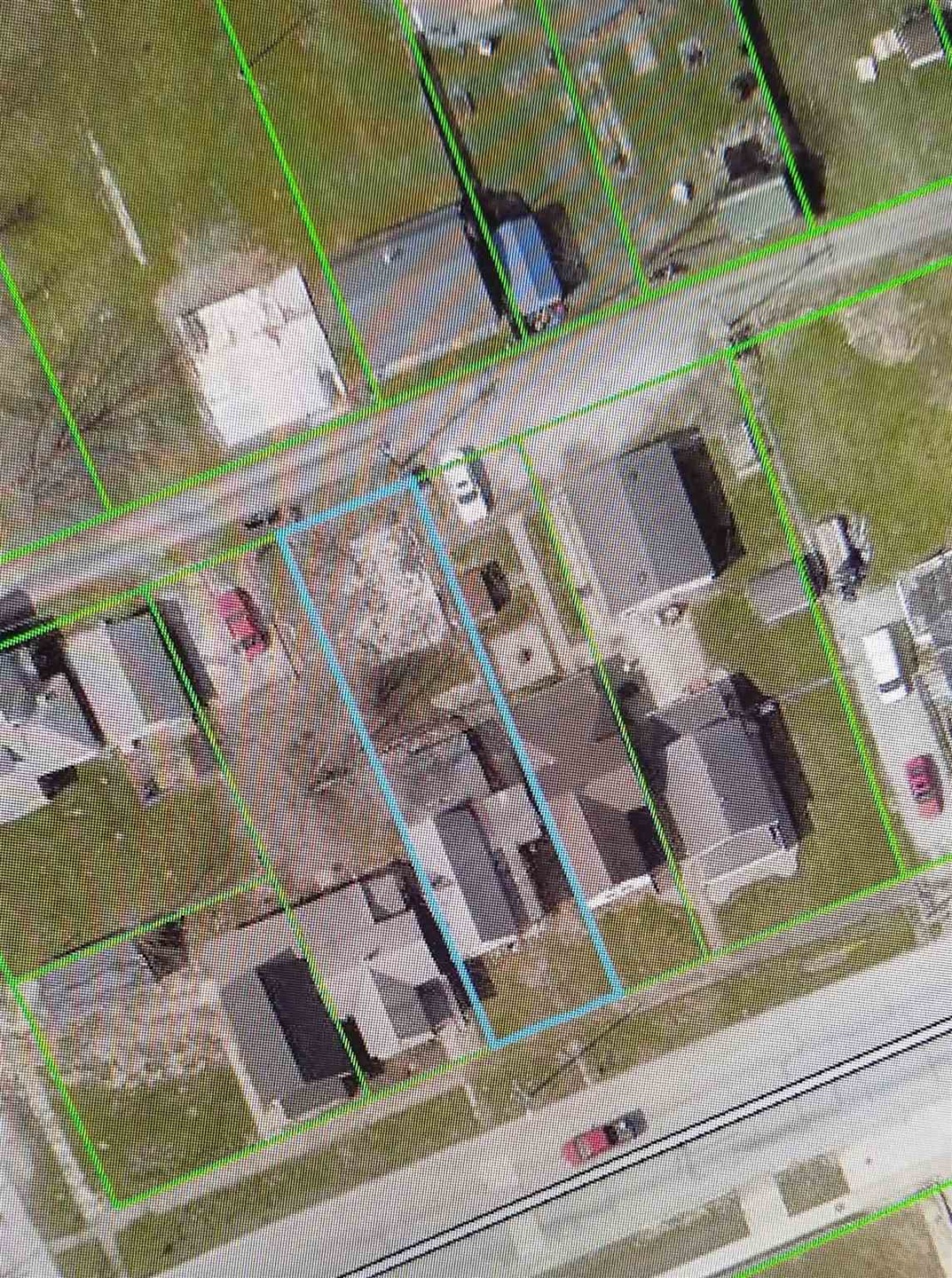 This picture is the lot with a house on it. There 