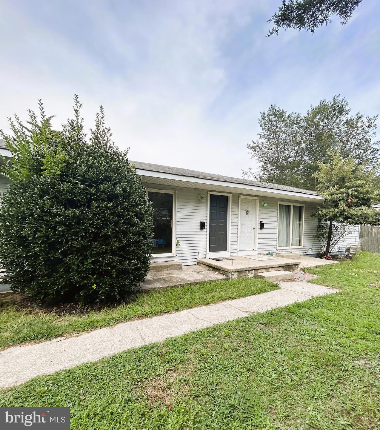 15 Hamilton Dr, Somers Point, NJ 08244 - photo 1