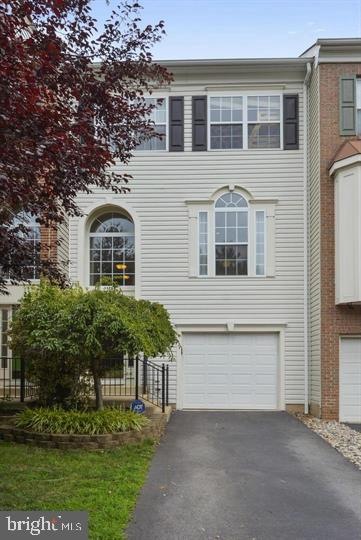 10186 Pale Rose Loop, Bristow, VA 20136 - photo 1