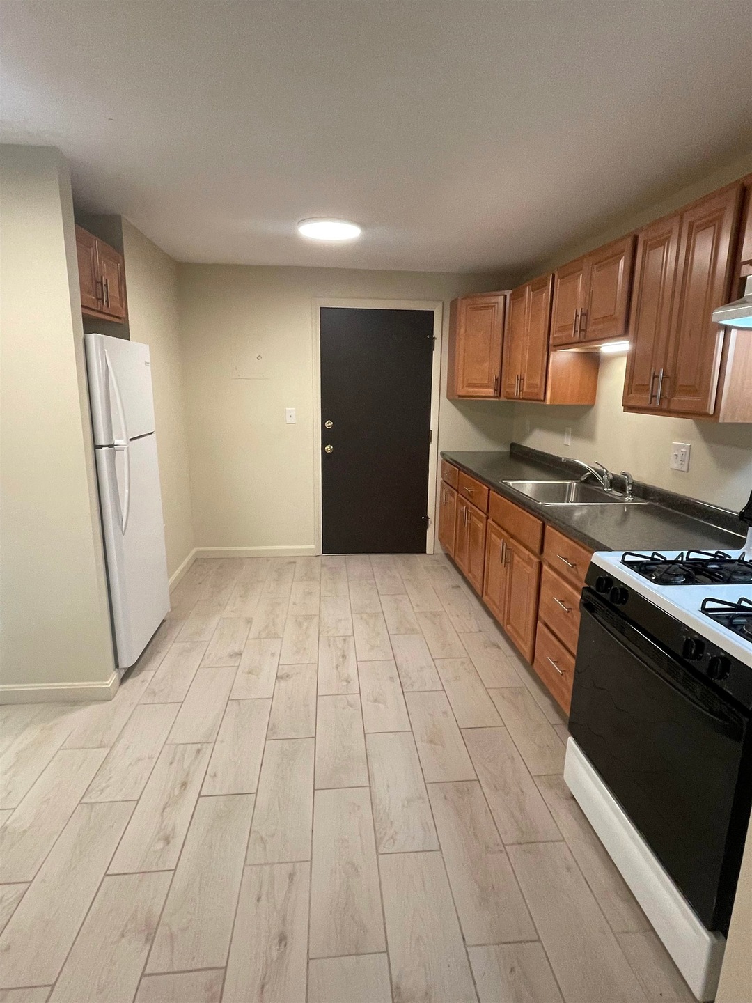 81 Fisherville Rd unit 7, Concord, NH 03303 - photo 1