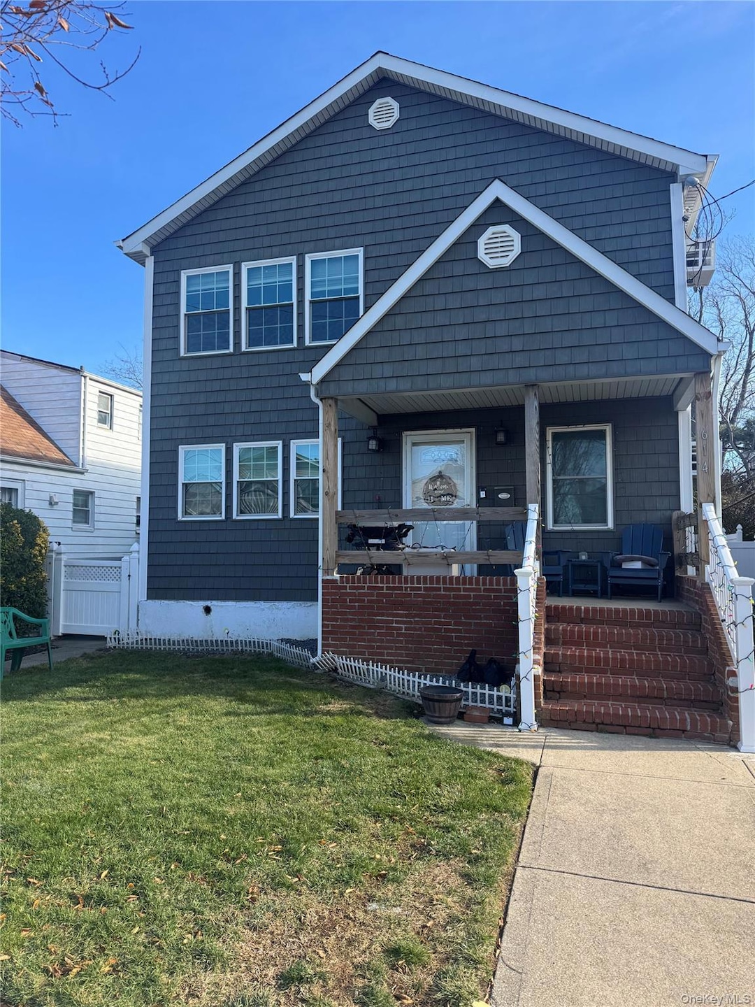 614 Monroe Blvd unit Upper, Long Beach, NY 11561 - photo 1