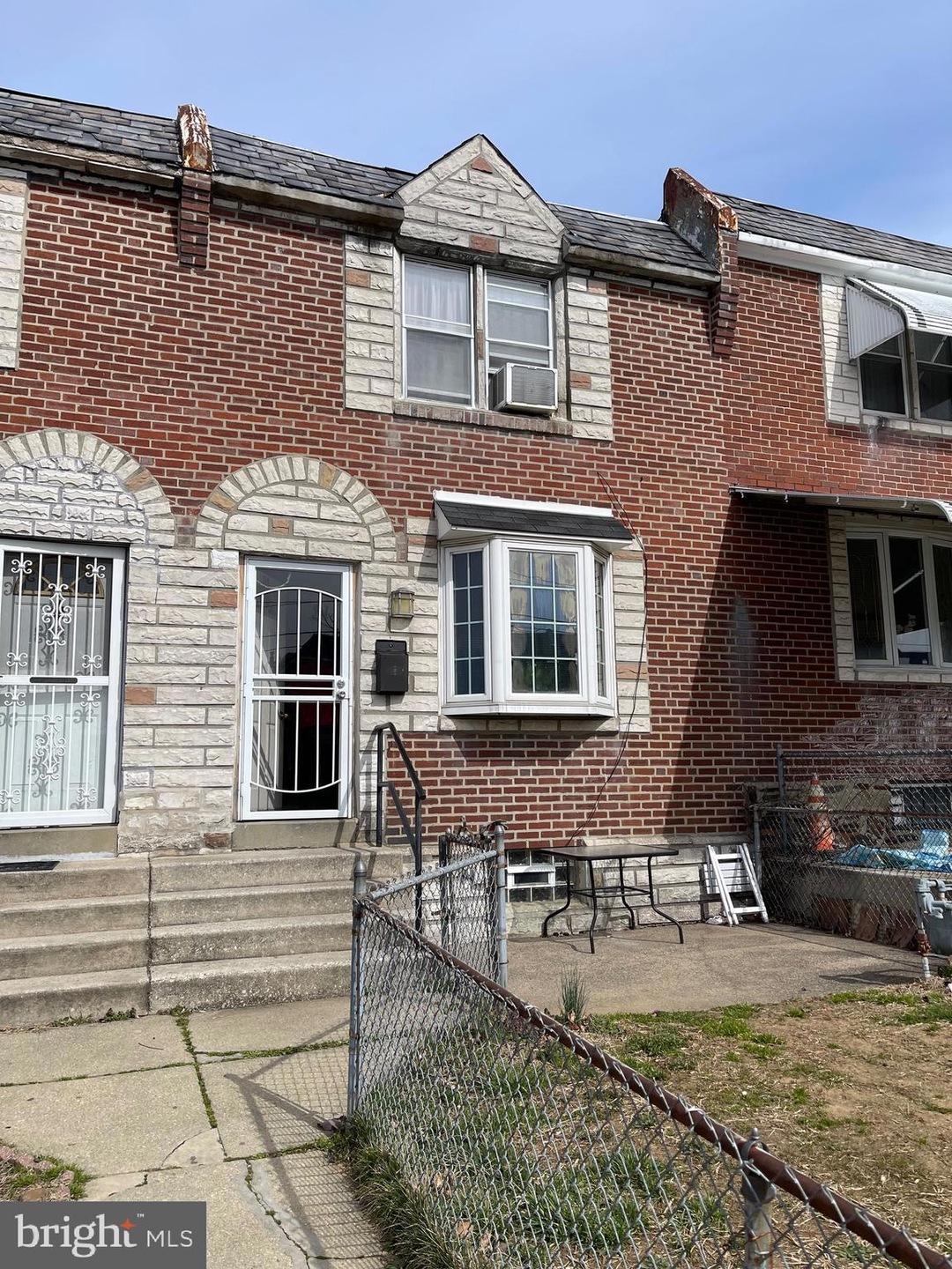 229 Golf Rd, Darby, PA 19023 - photo 1