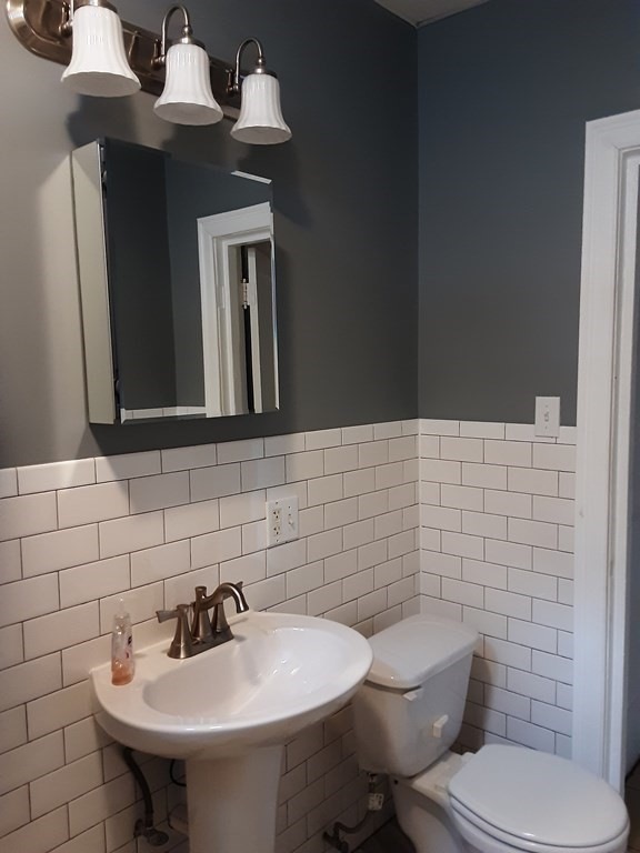 43 Sumner St unit 4, Revere, MA 02151 - photo 1