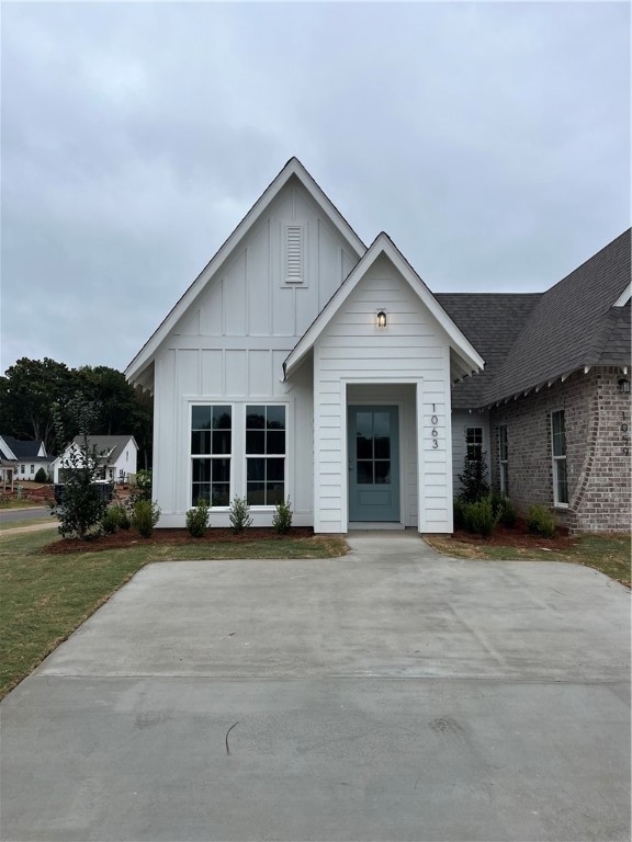 Weekly progress photo of lot 40 taken October 28th. Completion in December 2025.