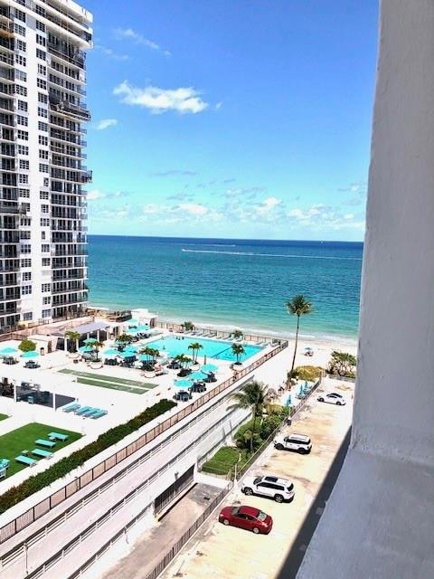 Galt Towers Condominium unit 9G, Fort Lauderdale, FL 33308 - photo 1