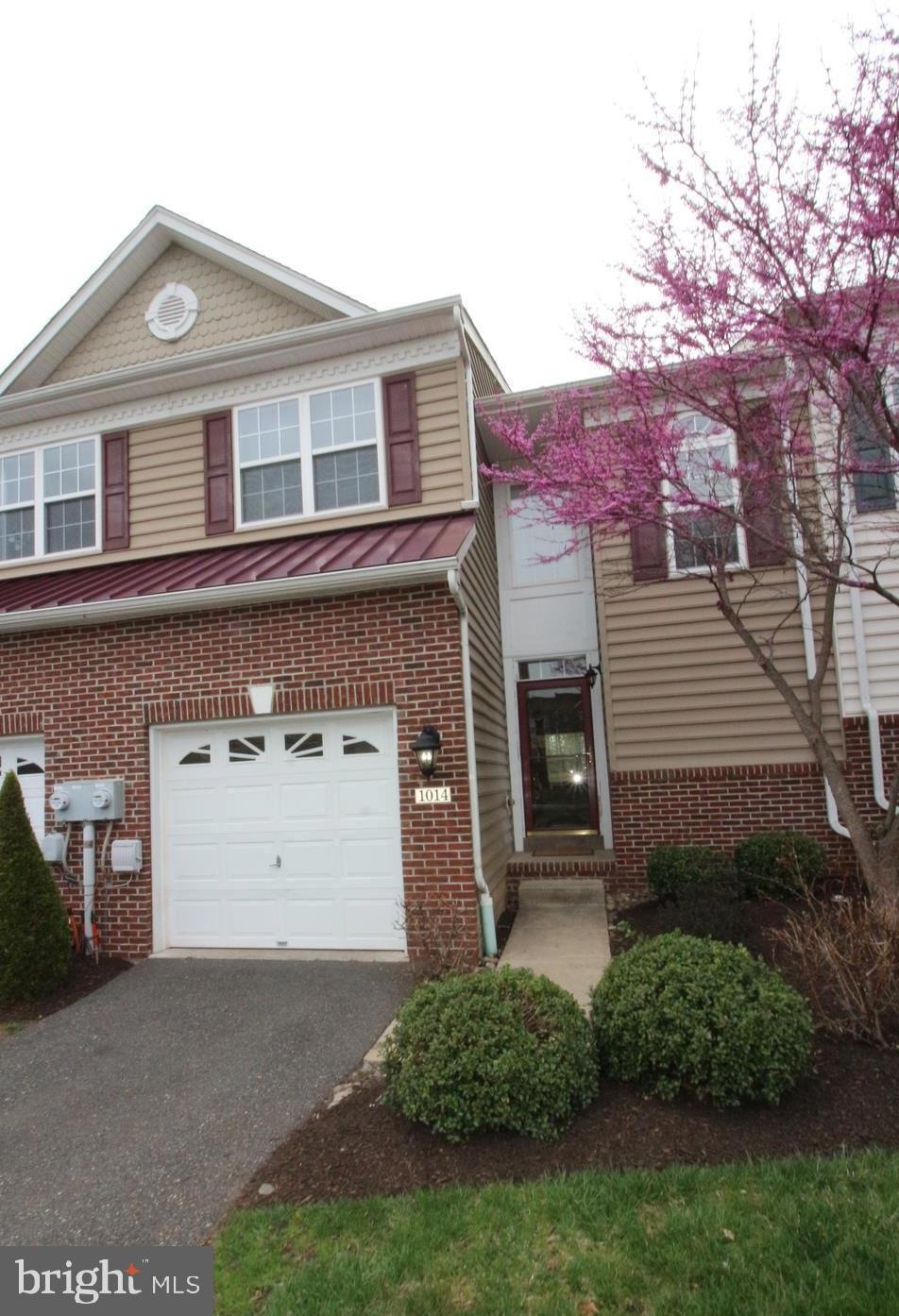 1014 Rosemont Terrace, Pennsburg, PA 18073 - photo 1