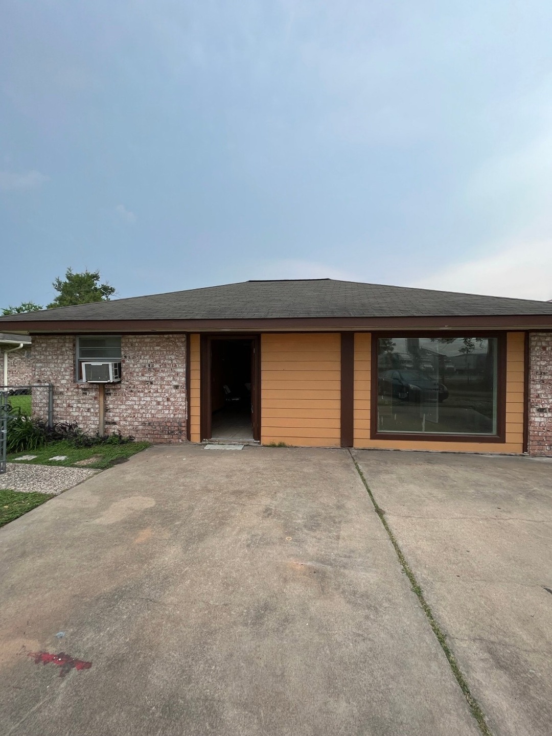 6920 Flintlock Rd, Houston, TX 77040 - photo 1