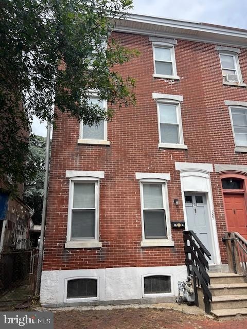 737 Chain St, Norristown, PA 19401 - photo 1