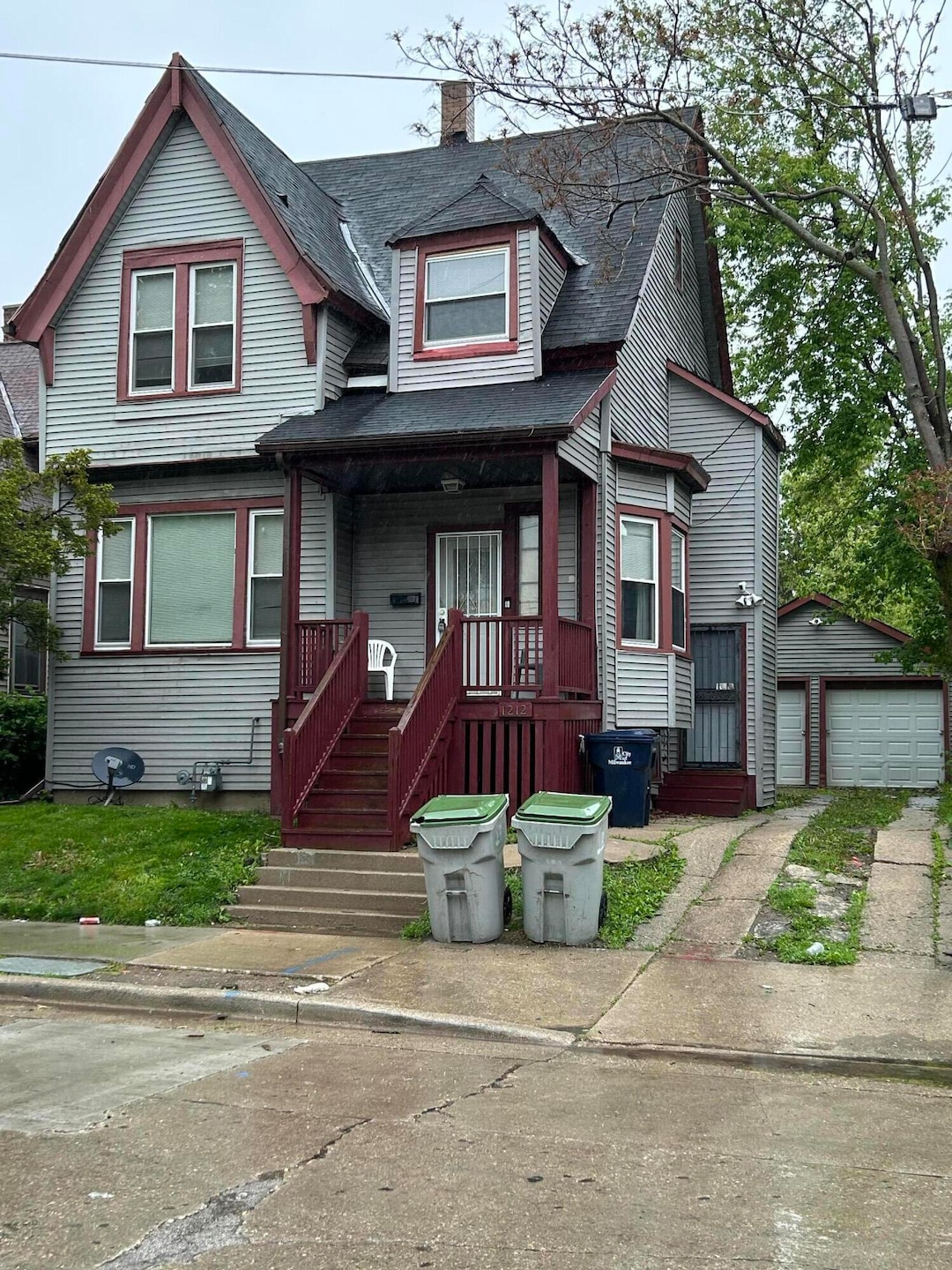 1212 W. Chambers