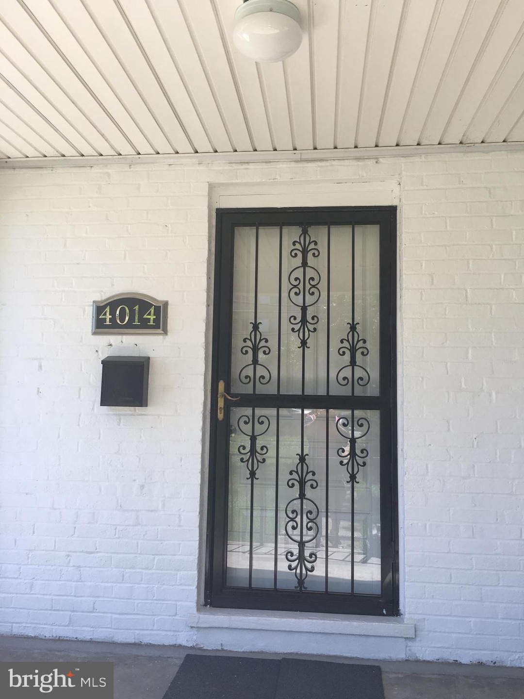 4014 Clarks Ln, Baltimore, MD 21215 - photo 1