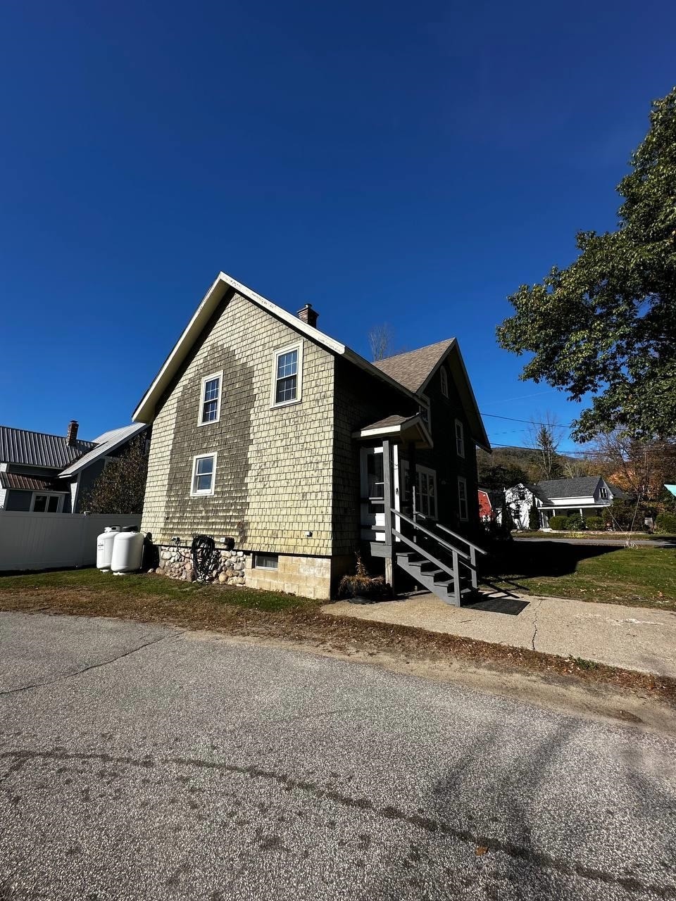 For Rent $2,300/month