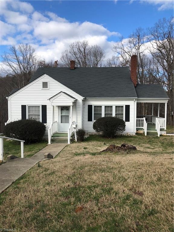 1522 Sunset Dr, Asheboro, NC 27205 - photo 1