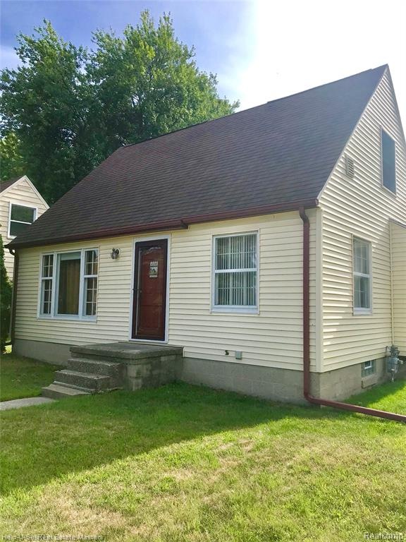 3253 Pine Grove Ave, Port Huron, MI 48060 - photo 1