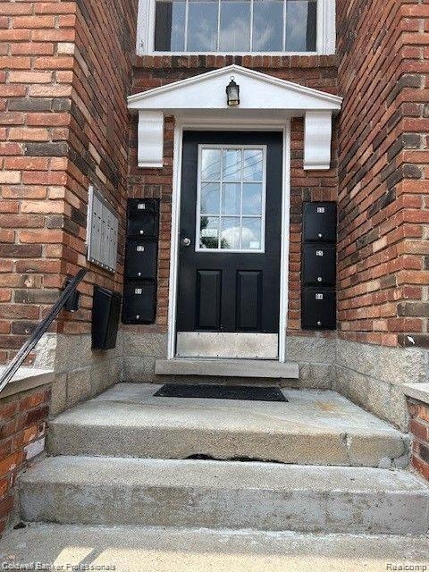 Brookdale Condominium, Farmington, MI 48336 - photo 1