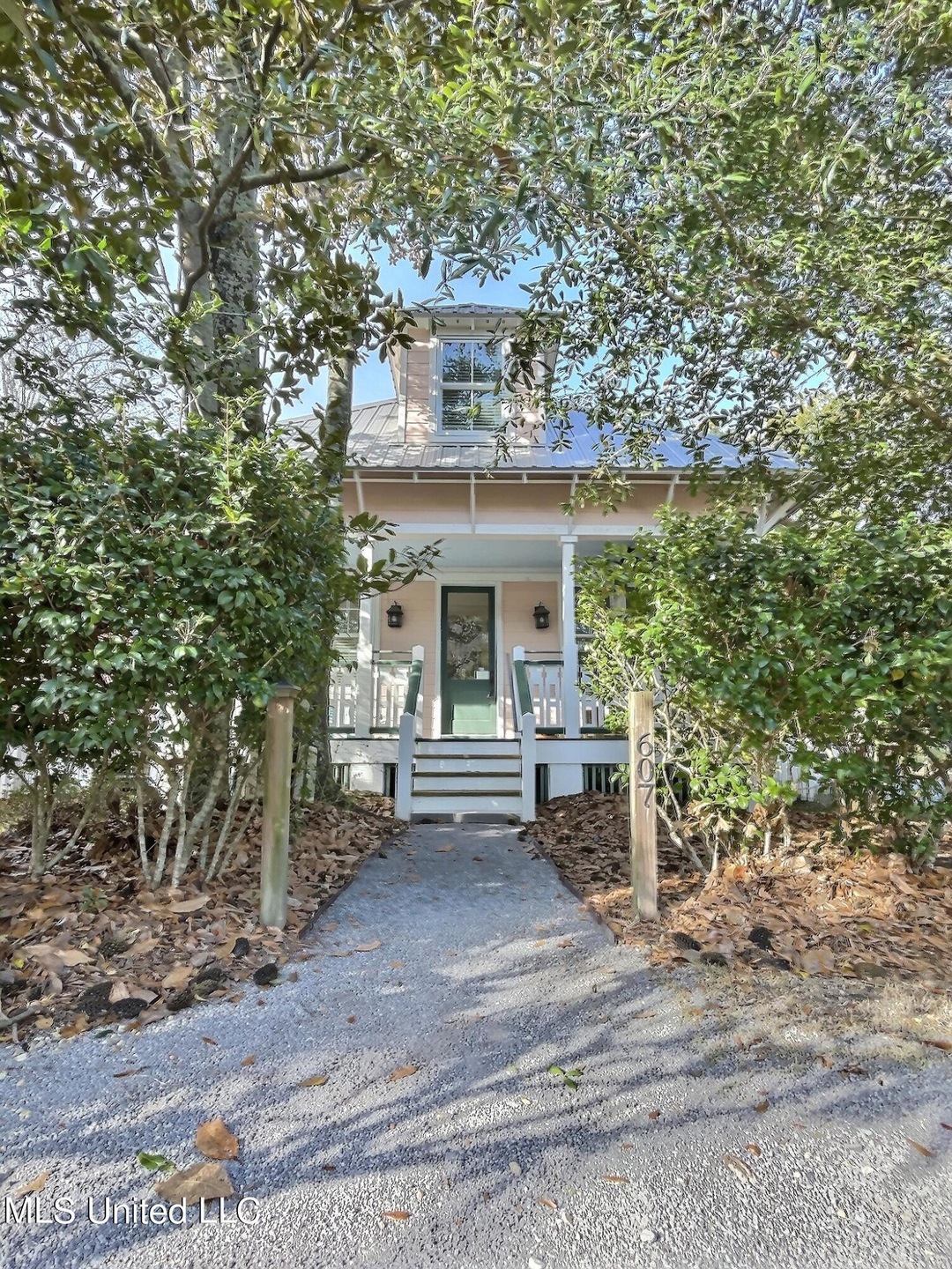 2151 Government St unit 607 Cottage Square L, Ocean Springs, MS 39564 - photo 1