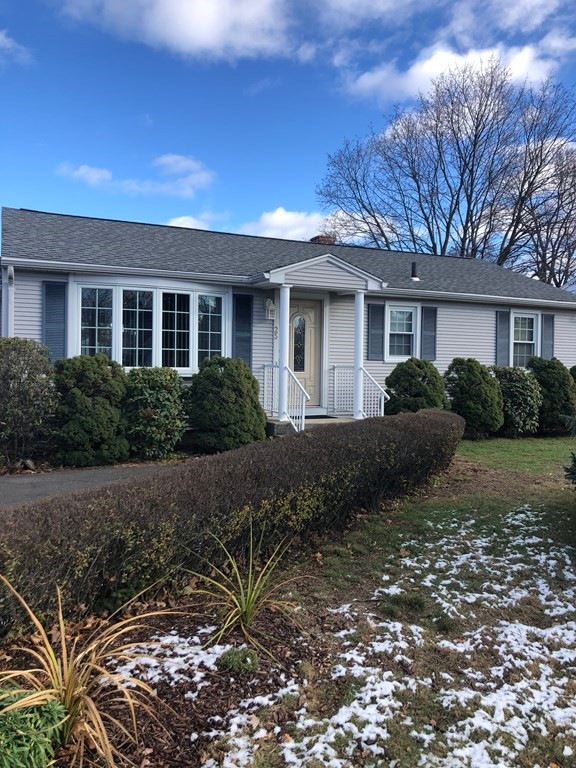 23 Francis St, Chicopee, MA 01013 - photo 1