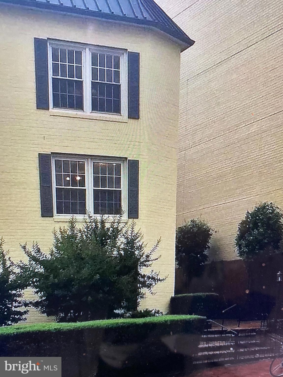 900 24th St NW unit P, Washington, DC 20037 - photo 1