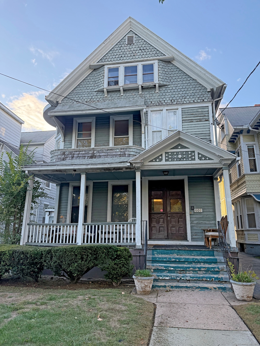 For Rent $1,295/month