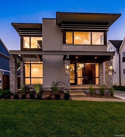 night pic 1803 S Bates.jpg