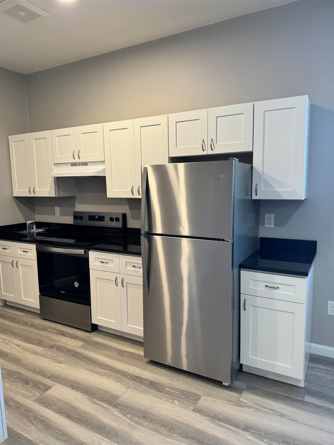 45 Monarch Way unit 104, Portsmouth, NH 03801 - photo 1