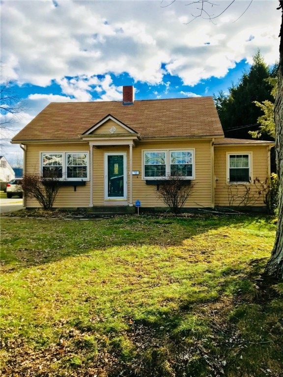 60 Cliff Dr, Bristol, RI 02809 - photo 1