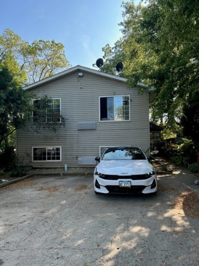 1003 Grand Ave unit 2, Waukegan, IL 60085 - photo 1