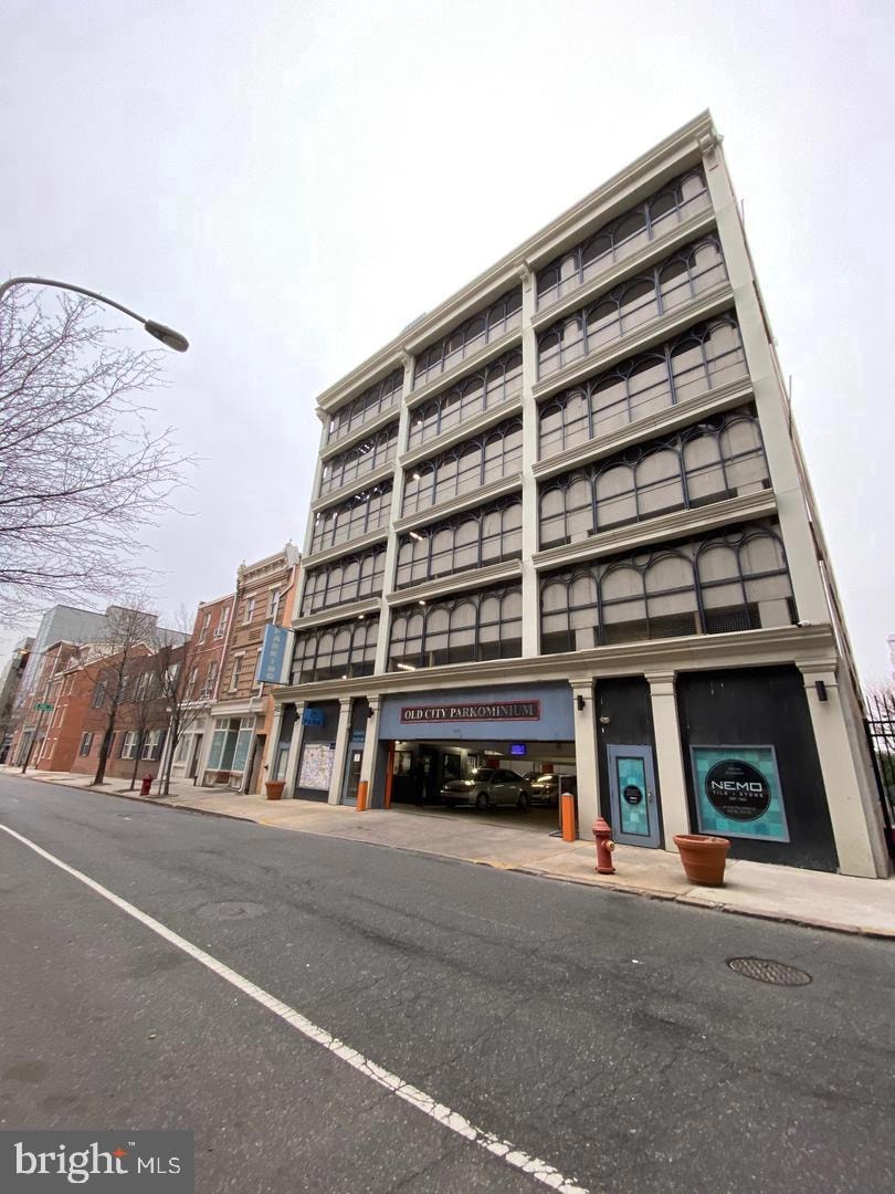 231 235 N 2nd St unit 229, Philadelphia, PA 19106 - photo 1