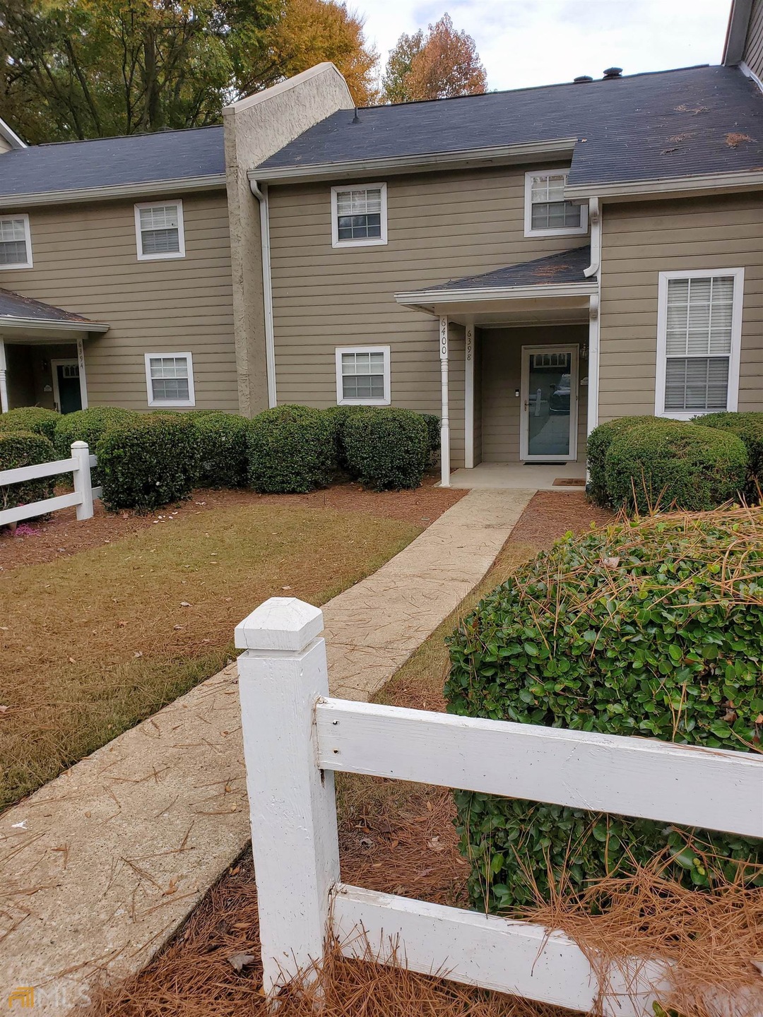 6398 Magnolia Ln, Morrow, GA 30260 - photo 1