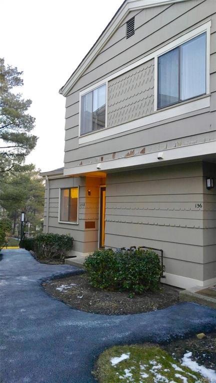 158 Branchwood Ln, Nanuet, NY 10954 - photo 1