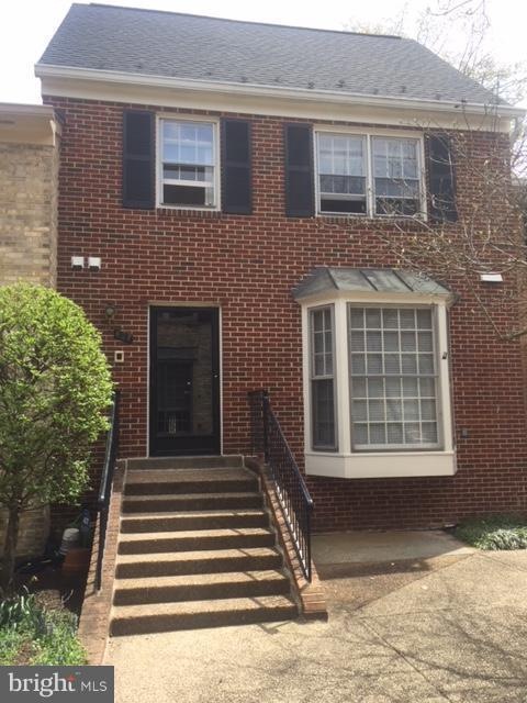 607 N Armistead St unit 607, Alexandria, VA 22312 - photo 1