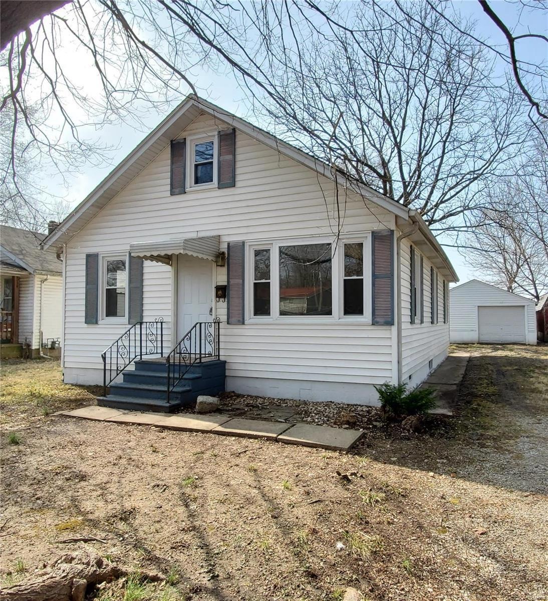 3217 W Point Ave, Collinsville, IL 62234 - photo 1