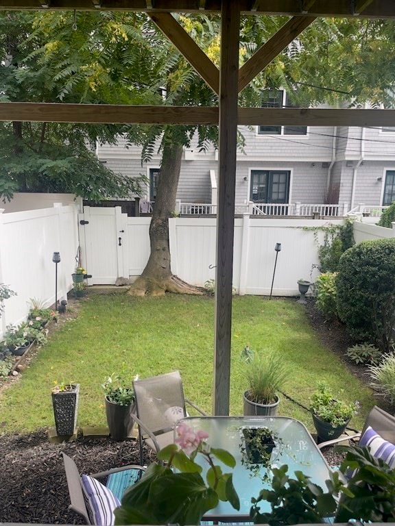 158 O St unit 1, Boston, MA 02127 - photo 1