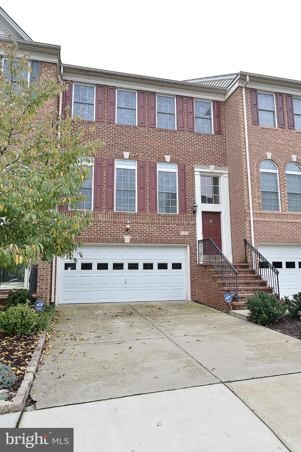 16484 Steerage Cir, Woodbridge, VA 22191 - photo 1