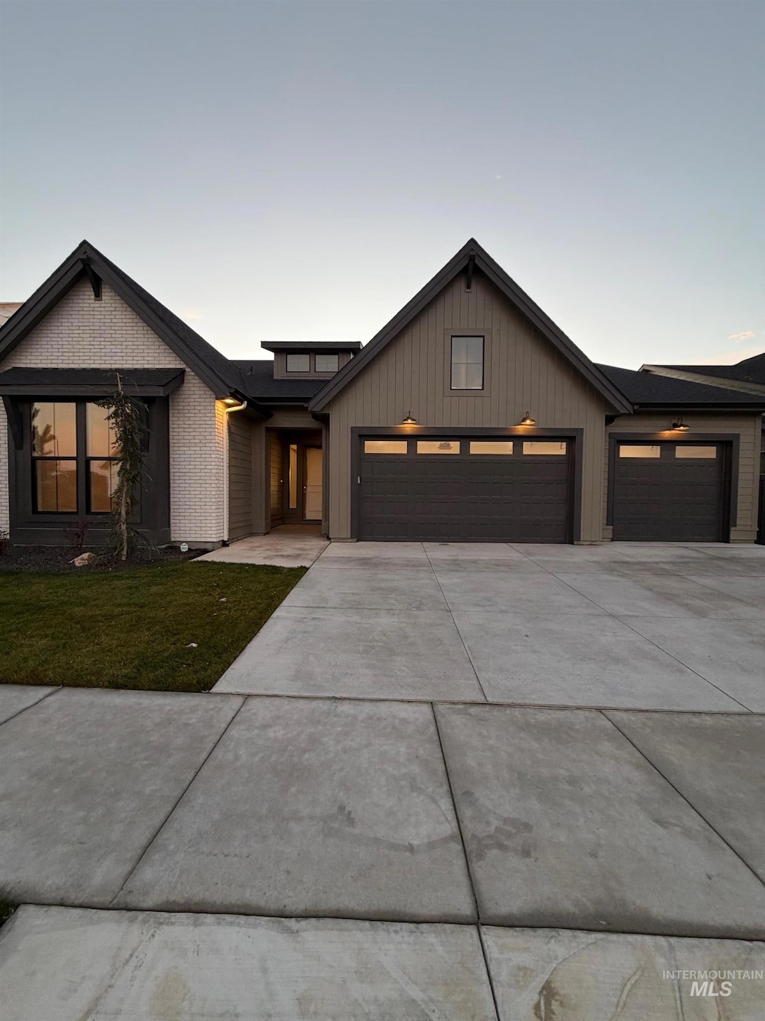 6771 S Messner Way, Meridian, ID 83642 - photo 1