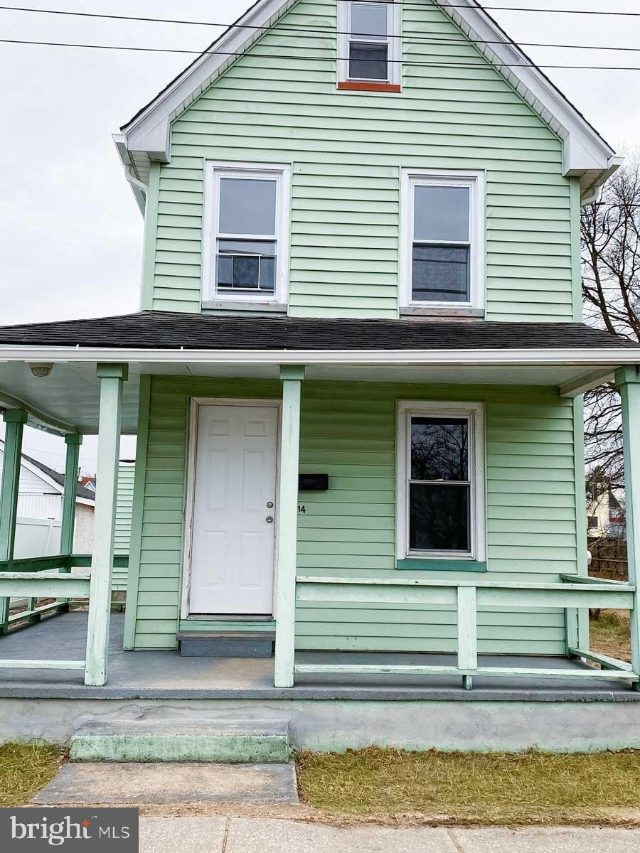 14 W Buck St, Paulsboro, NJ 08066 - photo 1
