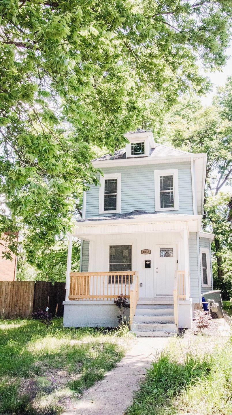 1835 E Rich St, Columbus, OH 43205 - photo 1