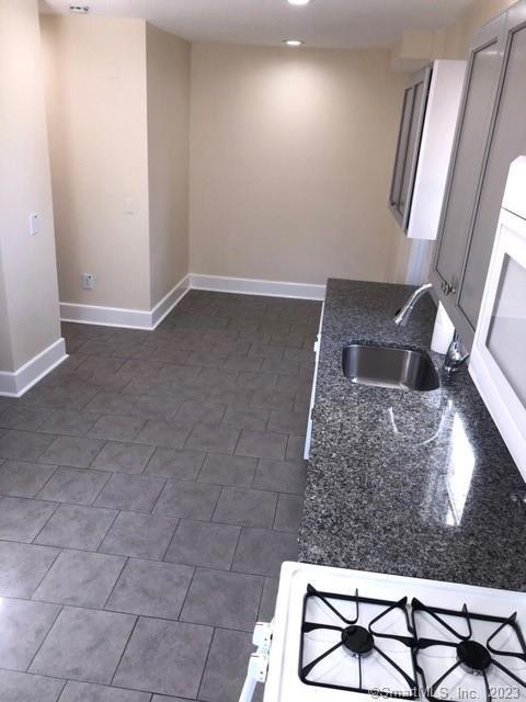 107 Prospect Rd unit 1, East Haven, CT 06512 - photo 1