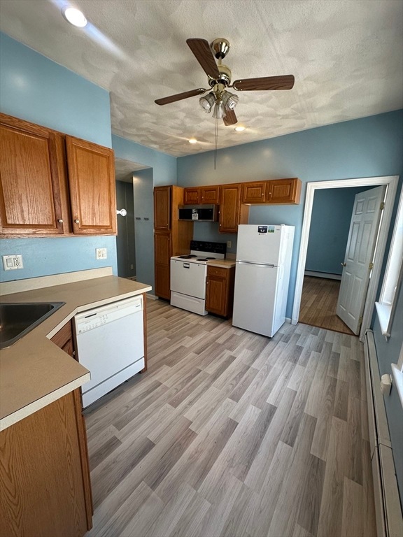 284 Washington St unit 2B, Salem, MA 01970 - photo 1