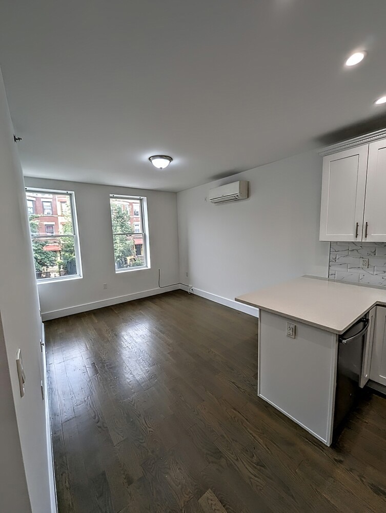 1661 Nostrand Ave unit 2, Brooklyn, NY 11226 - photo 1