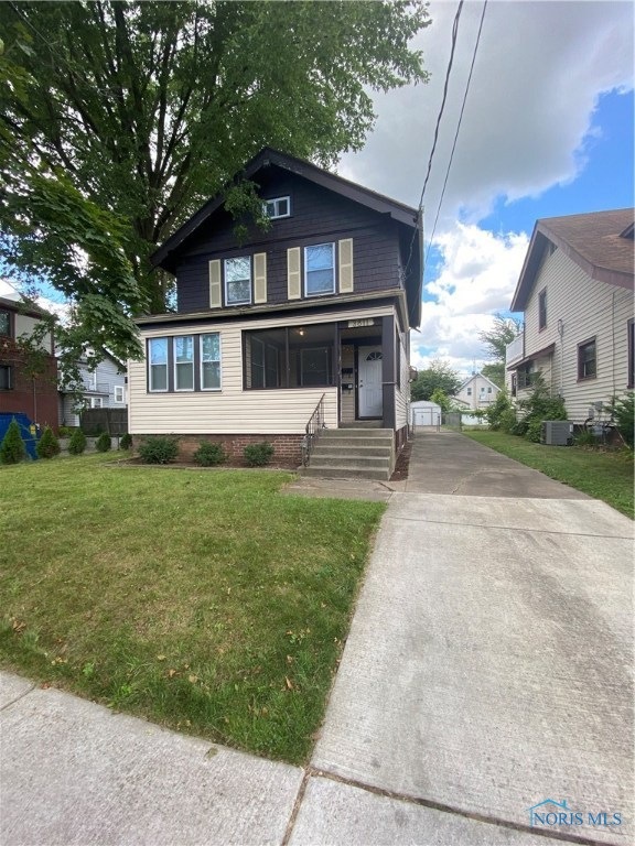 3811 Berkeley Dr, Toledo, OH 43612 - photo 1