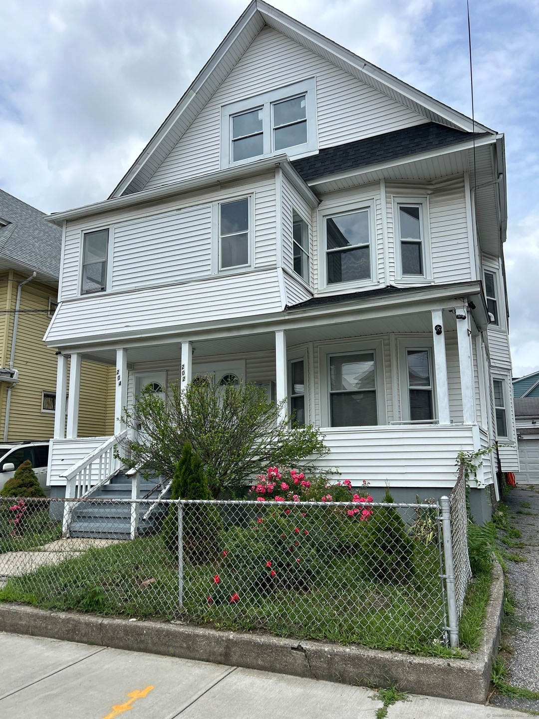 202 Parrott Ave, Bridgeport, CT 06606 - photo 1