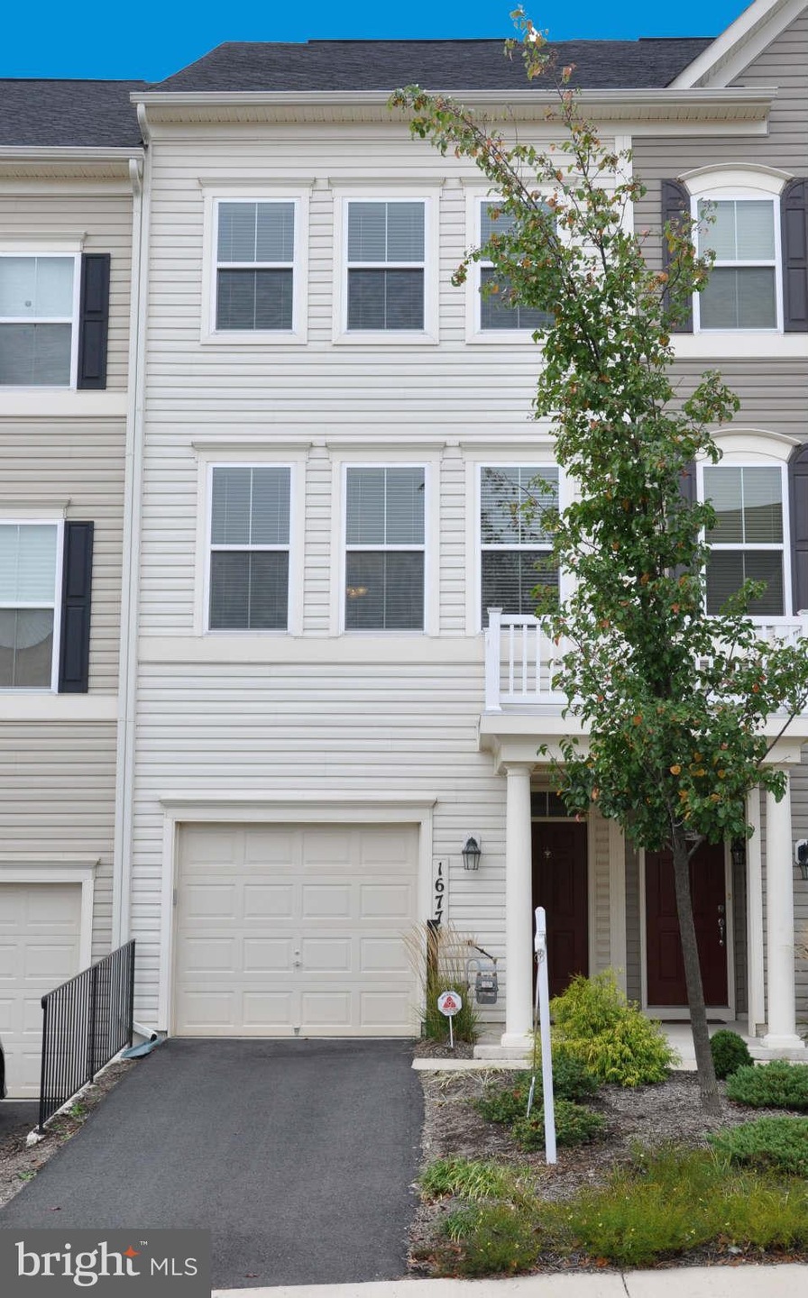 16774 Blackjack Oak Ln unit 41, Woodbridge, VA 22191 - photo 1