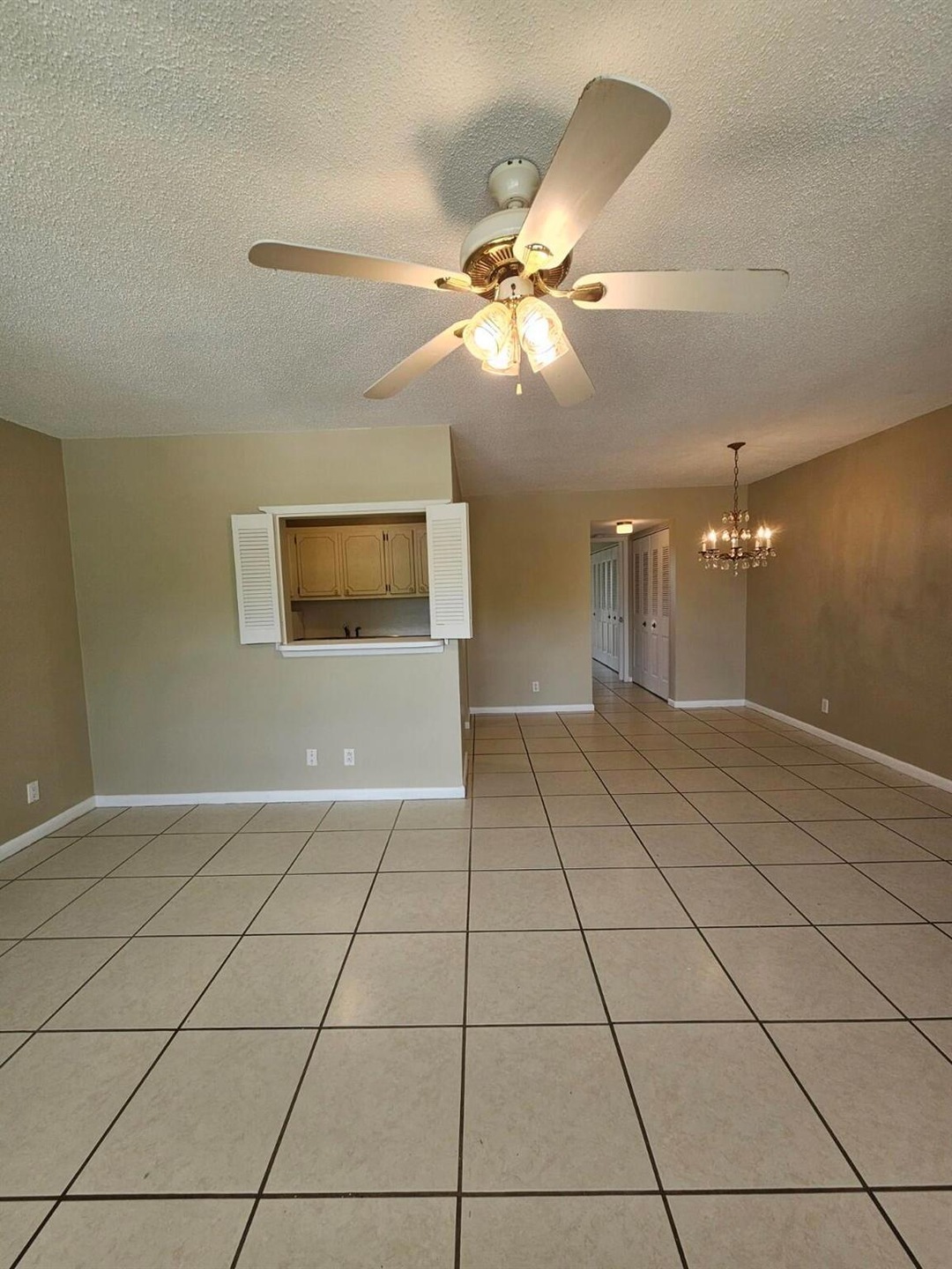 289 Camden L, West Palm Beach, FL 33417 - photo 1