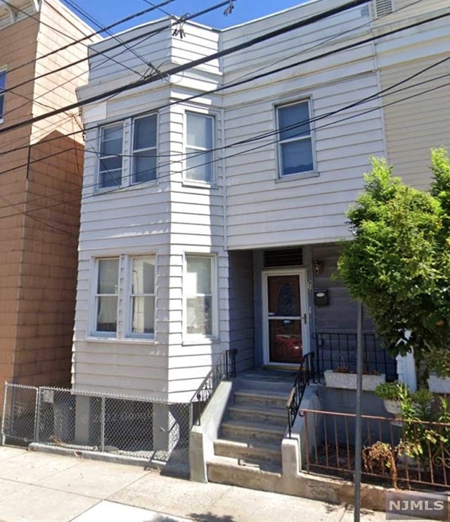 92 Stuyvesant Ave, Jersey City, NJ 07306 - photo 1