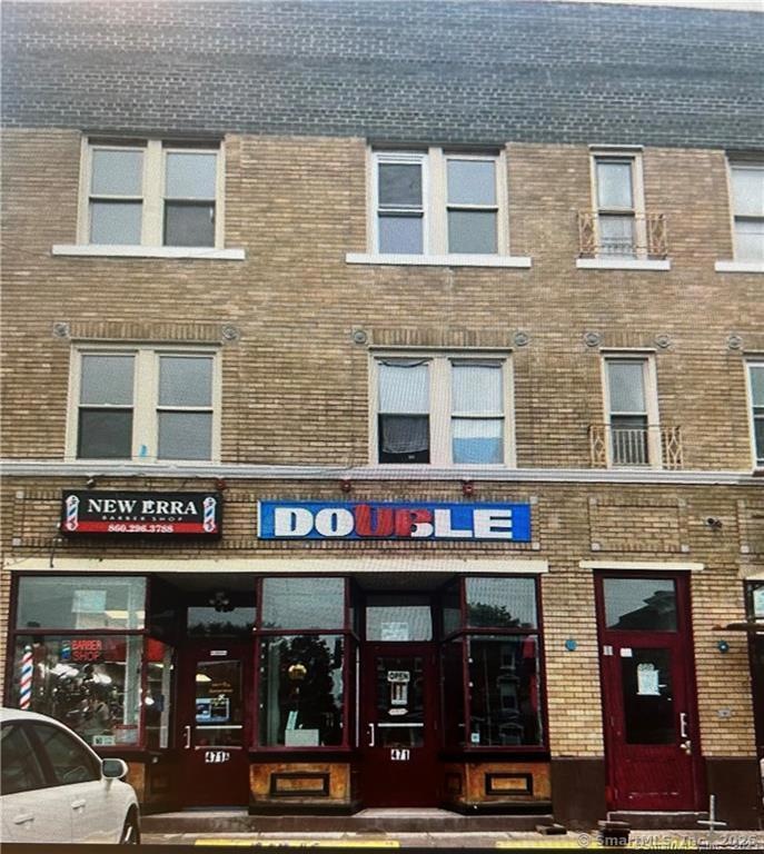 469 Wethersfield Ave unit A1, Hartford, CT 06114 - photo 1