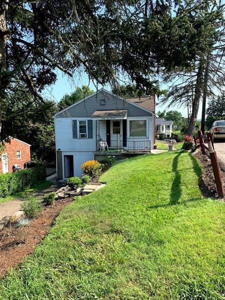 Corner lot with lots of parking!