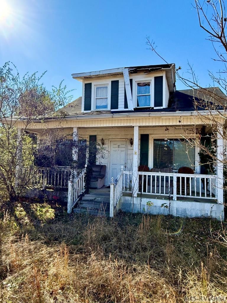 1406 Elm St, Weldon, NC 27890 - photo 1