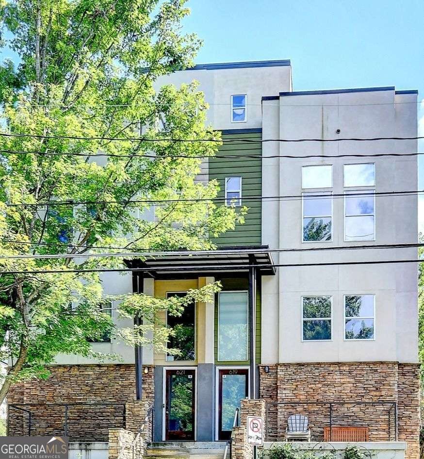 For Sale $604,000 • Co-Listing Agent