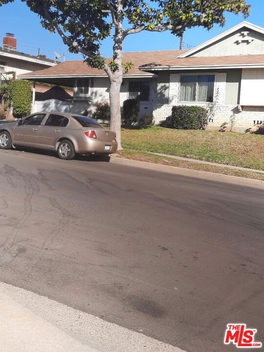 10404 S 3rd AVE