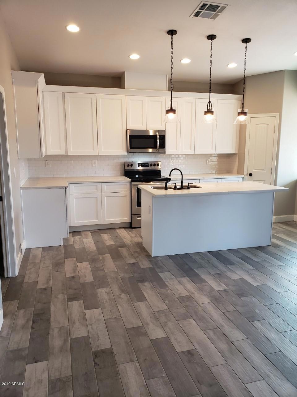 Boise new build with appliance stove mic